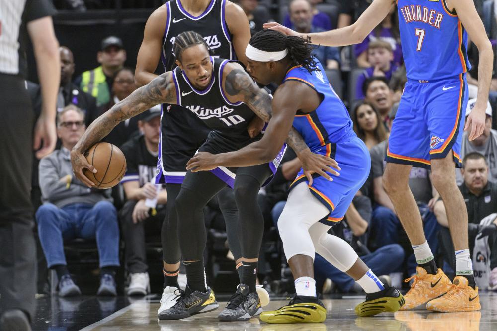 她以极快的 她以极快的