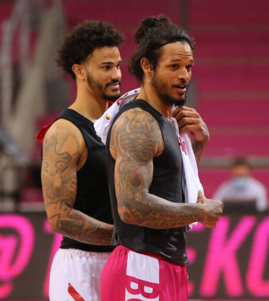 极其严苛的 极其严苛的